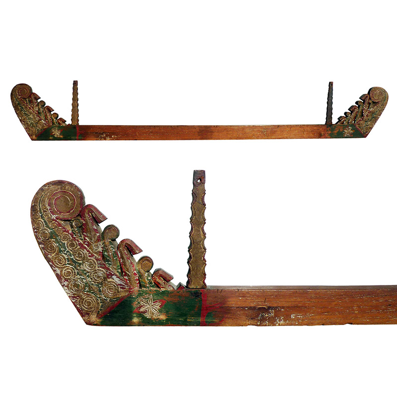 Kroe wood pelapai used as a hanger for cloths